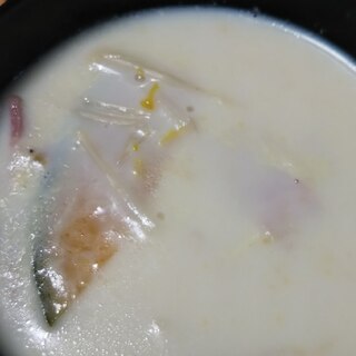 カボチャとベーコンの豆乳スープ